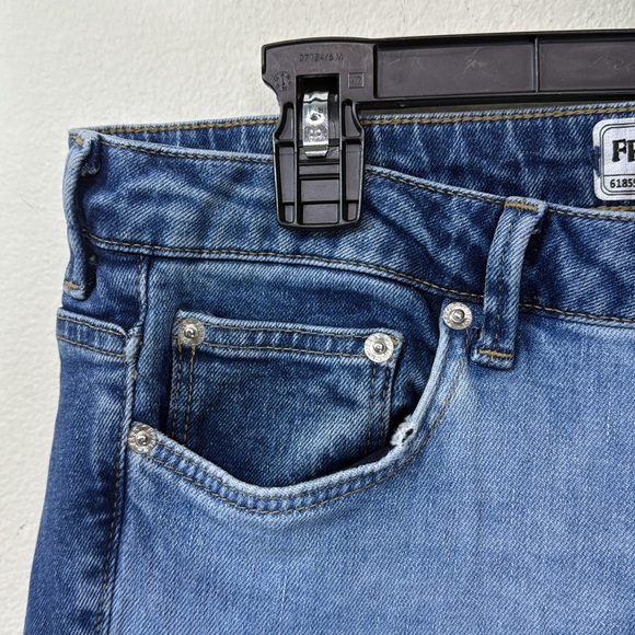 (E1) Free People High-rise flared jeans, women's size 31, with destroyed details - Picture 3 of 12